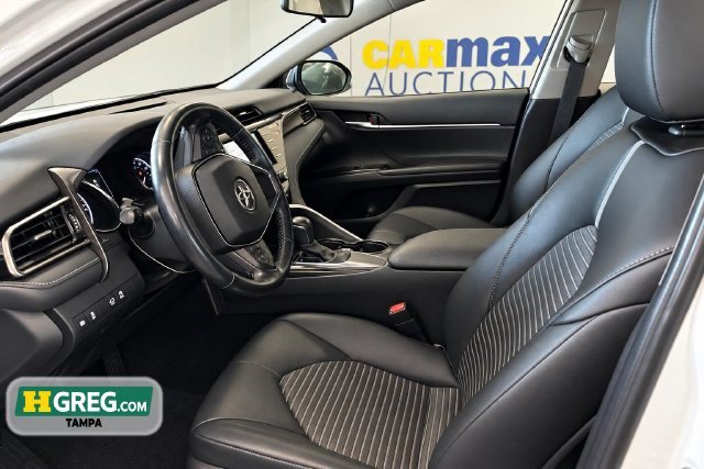 Used 2020 Toyota Camry SE FWD image 12