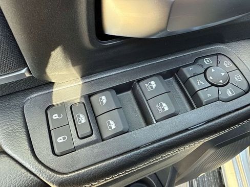 New 2026 RAM 2500 Big Horn AWD/4WD image 18