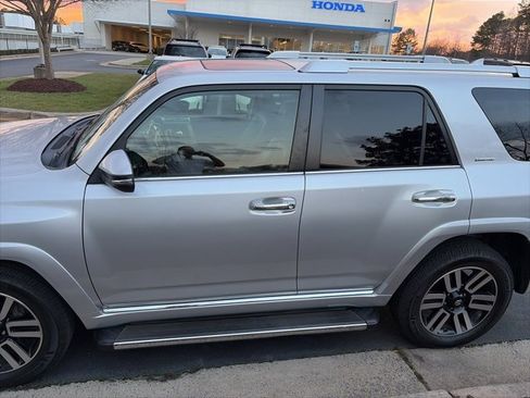 Used 2014 Toyota 4Runner Limited image 2