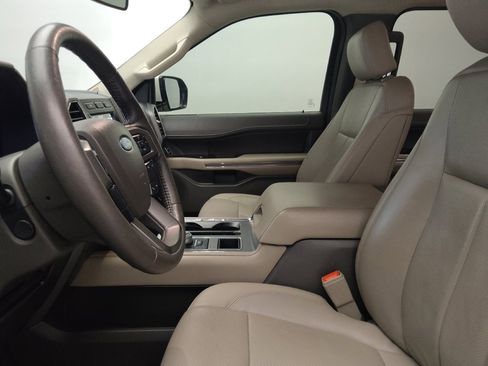 Used 2018 Ford Expedition XLT w/ Equipment Group 202A image 17