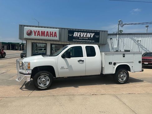 Used 2013 Chevrolet Silverado 2500 W/T AWD/4WD image 1
