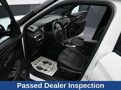 Used 2023 Chevrolet TrailBlazer RS w/ Sun and Liftgate Package image 19