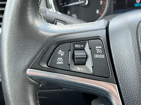 Certified 2022 Buick Encore Preferred w/ Safety Package II image 21