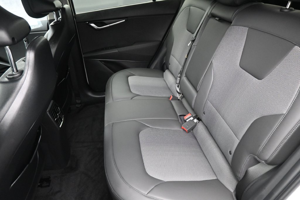 Used 2025 Kia Niro Wind w/ Wind Preserve Package FWD image 27