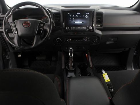 Used 2022 Nissan Frontier PRO-4X image 9