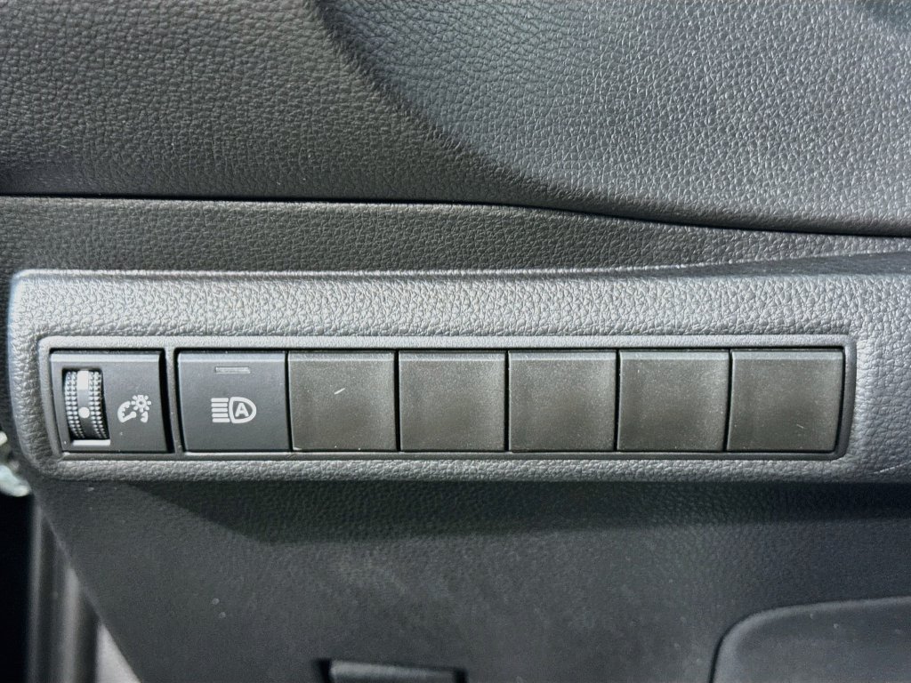 Used 2024 Toyota Corolla XSE FWD image 18