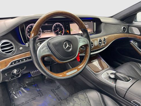 Used 2014 Mercedes-Benz S 550 Sedan w/ Sport Package image 18