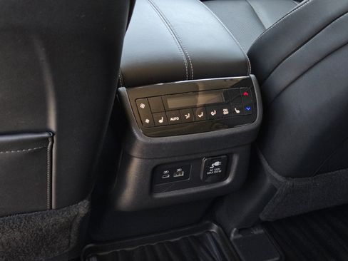 Used 2024 INFINITI QX60 Sensory w/ Cargo Package AWD/4WD image 30