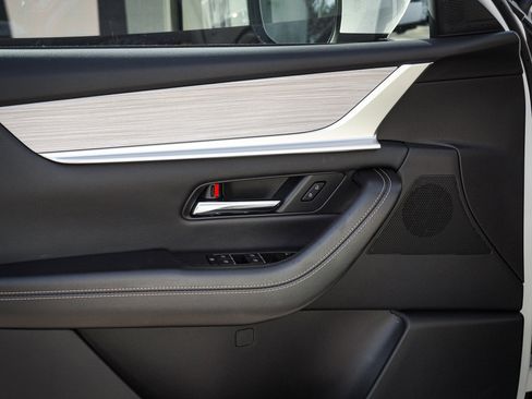 Used 2024 MAZDA CX-90 Plug-In Hybrid w/ Preferred image 15