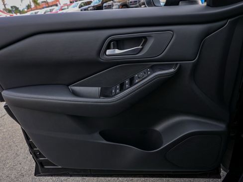 New 2026 Nissan Rogue SV FWD image 23