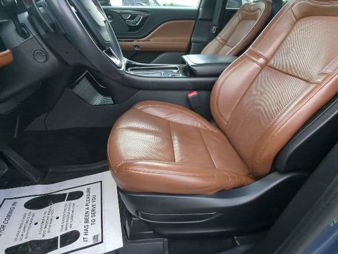 Used 2021 Lincoln Aviator Reserve w/ Elements Package Plus AWD/4WD image 10
