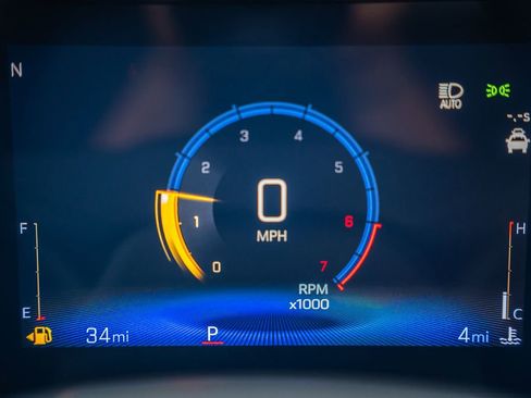 New 2026 Chevrolet Trax RS w/ Sunroof Package FWD image 43