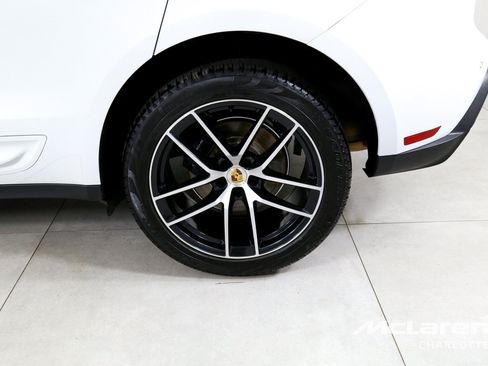 Used 2024 Porsche Macan w/ Premium Plus Package AWD/4WD image 33