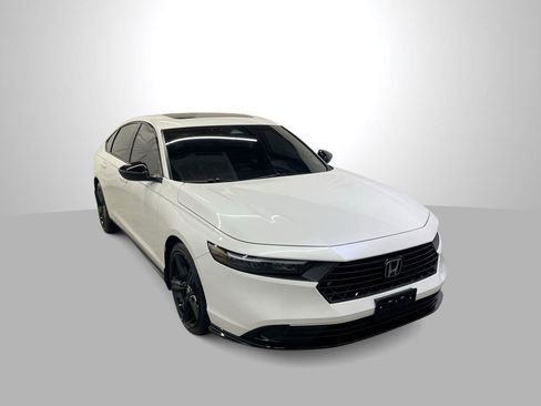 Used 2024 Honda Accord Sport image 1