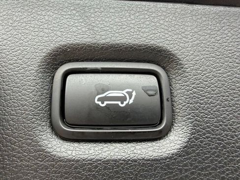 Used 2021 Hyundai Santa Fe SEL w/ Convenience Package FWD image 26
