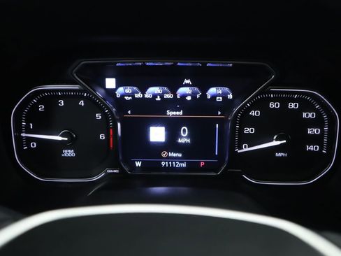 Used 2021 GMC Yukon SLT w/ SLT Premium Package image 35