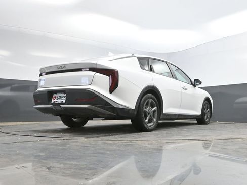 Used 2025 Kia K4 FWD image 37
