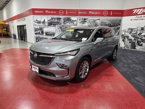 Used 2024 Buick Enclave Avenir w/ Avenir Technology Package image 8