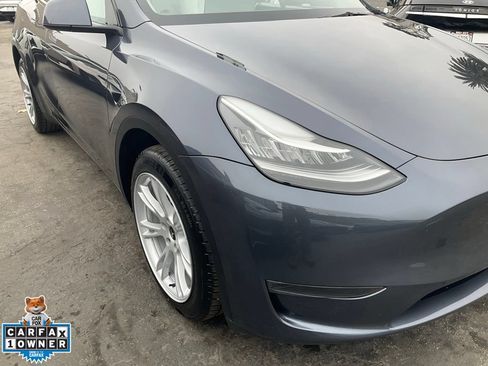 Used 2023 Tesla Model Y Long Range AWD/4WD image 72