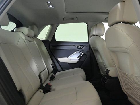 Certified 2024 Audi Q3 2.0T Premium Plus image 17