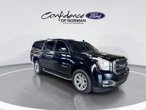 Used 2016 GMC Yukon XL SLT w/ Open Road Package AWD/4WD image 11