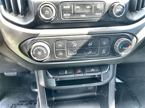 Used 2018 Chevrolet Colorado LT w/ LT Convenience Package image 17