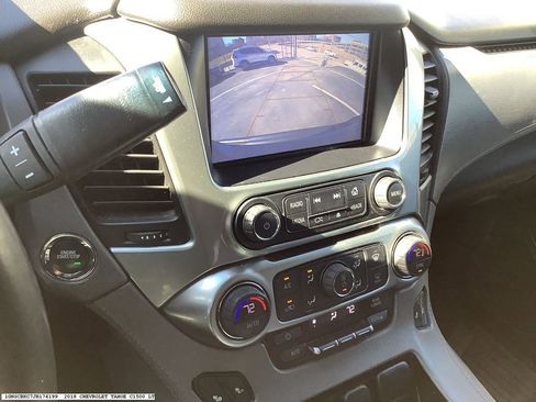 Used 2018 Chevrolet Tahoe LT w/ LT Signature Package image 9