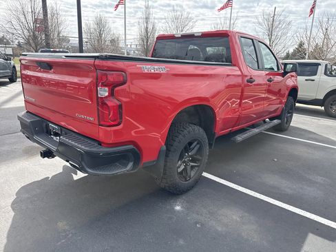 Used 2019 Chevrolet Silverado 1500 Custom Trail Boss w/ Custom Convenience Package image 9