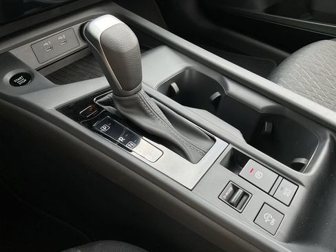 New 2026 Nissan Sentra SV w/ Floor Mat Package FWD image 31