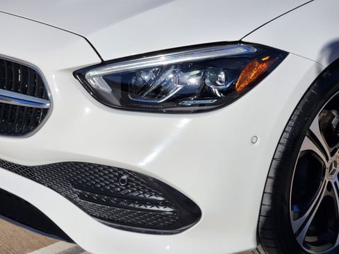 Used 2023 Mercedes-Benz C 300 Sedan image 6