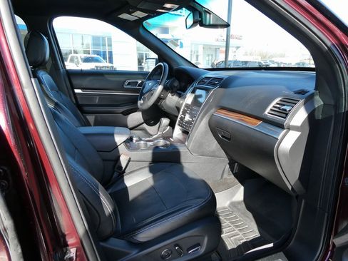 Used 2018 Ford Explorer Limited w/ Equipment Group 301A image 15