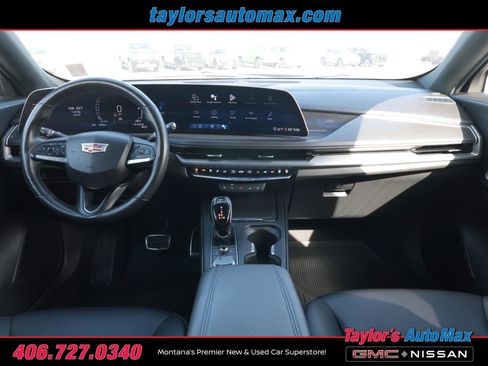 Used 2025 Cadillac XT4 Sport AWD/4WD image 9