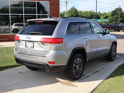 Used 2018 Jeep Grand Cherokee Limited AWD/4WD image 36