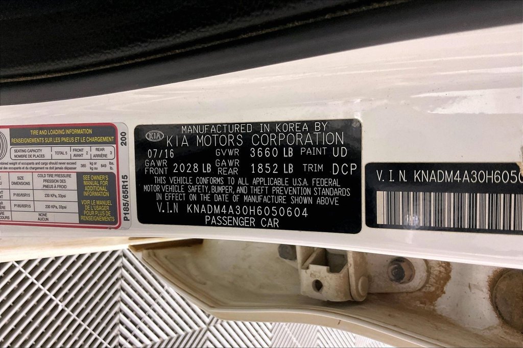 Used 2017 Kia Rio LX w/ Power Package FWD image 3