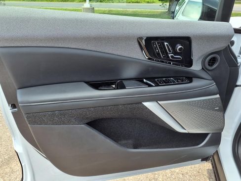New 2027 Cadillac Optiq Sport w/ LPO, Floor Liner Package AWD/4WD image 12