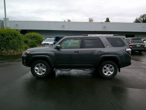 Used 2021 Toyota 4Runner SR5 Premium w/ Moonroof Package AWD/4WD image 2