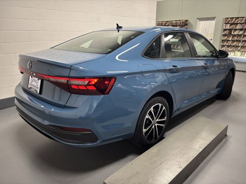 New 2025 Volkswagen Jetta Sport image 8