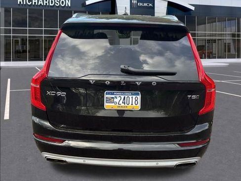 Used 2020 Volvo XC90 T5 Momentum w/ Protection Package AWD/4WD image 4