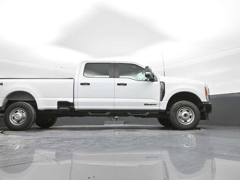 Used 2023 Ford F350 XL w/ Snow Plow Prep Package image 40