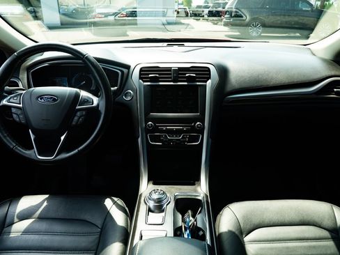 Used 2017 Ford Fusion Energi SE FWD image 8