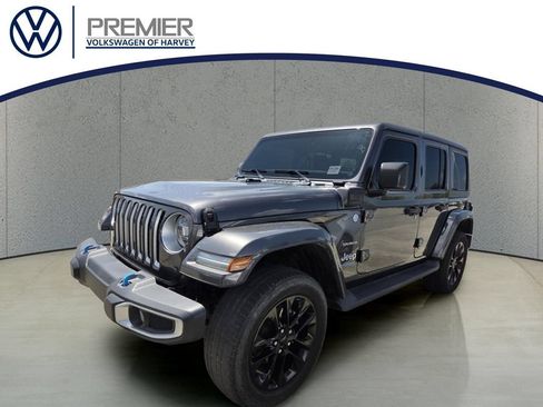 Used 2022 Jeep Wrangler Unlimited Sahara w/ Cold Weather Group AWD/4WD image 1