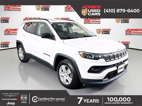 Used 2022 Jeep Compass Latitude w/ Sun and Sound Group AWD/4WD image 1