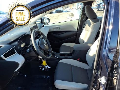 Used 2024 Toyota Corolla LE image 11