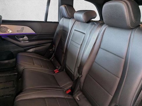 Certified 2024 Mercedes-Benz GLS 450 4MATIC image 19