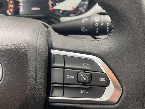 Used 2024 Jeep Compass Latitude image 18