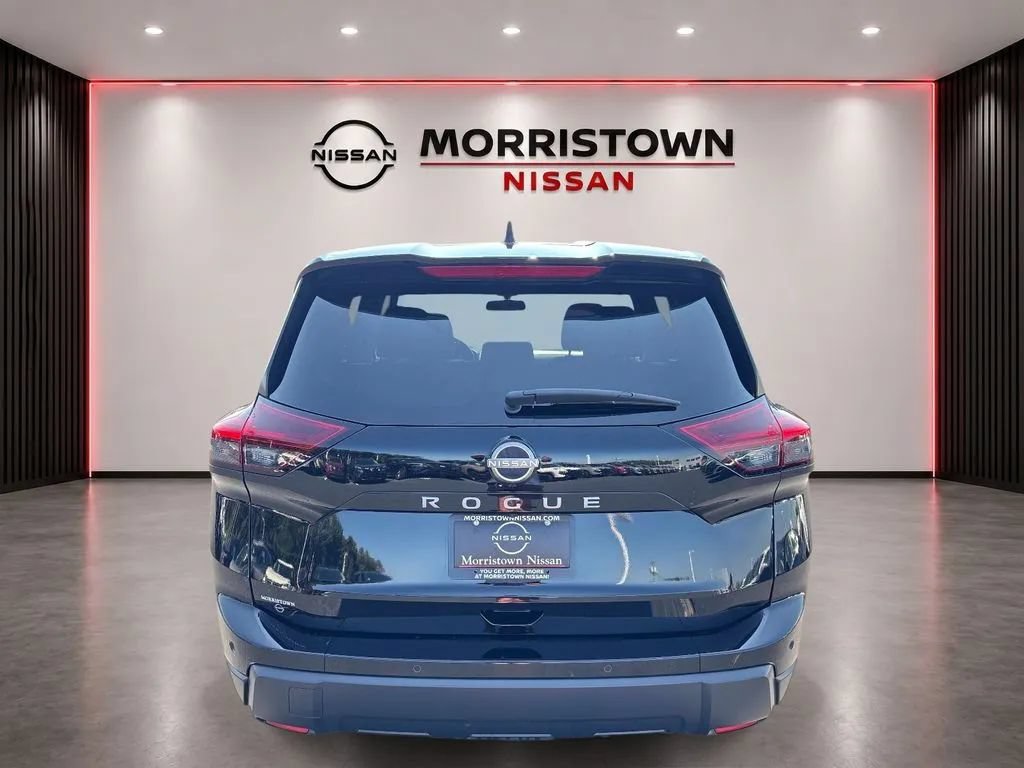 Used 2025 Nissan Rogue S FWD image 4