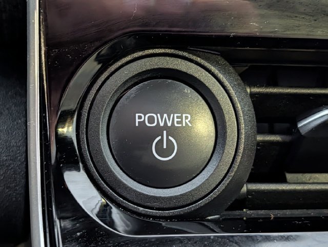 Used 2024 Toyota bZ4X FWD image 22