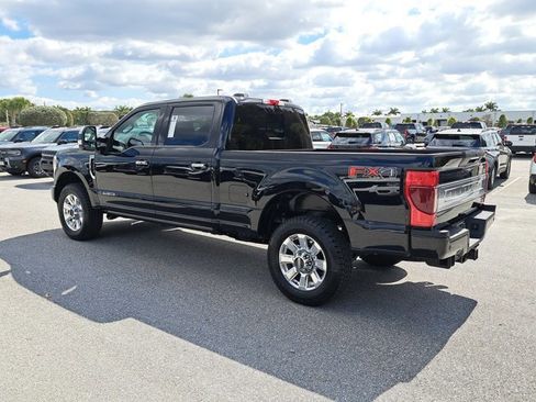 Certified 2021 Ford F250 Platinum w/ FX4 Off-Road Package image 5