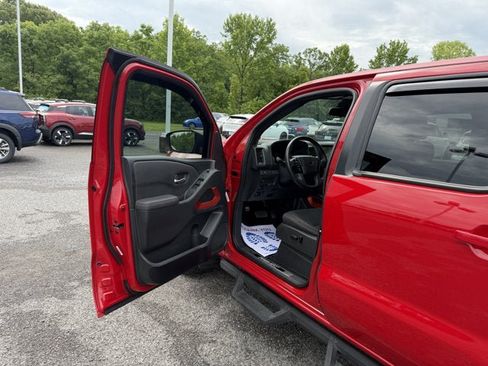 Used 2023 Nissan Frontier Pro-X w/ Technology Package RWD image 13