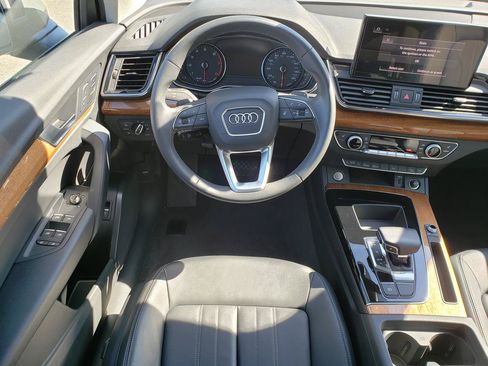 Used 2023 Audi Q5 2.0T Premium w/ Convenience Package AWD/4WD image 13